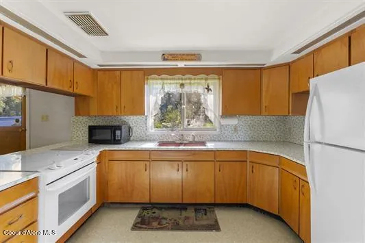 4345 Wilcox Road Northport, WA 99157