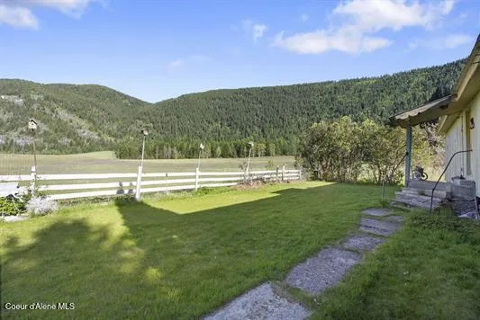 4345 Wilcox Road Northport, WA 99157