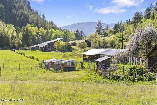 4345 Wilcox Road Northport, WA 99157