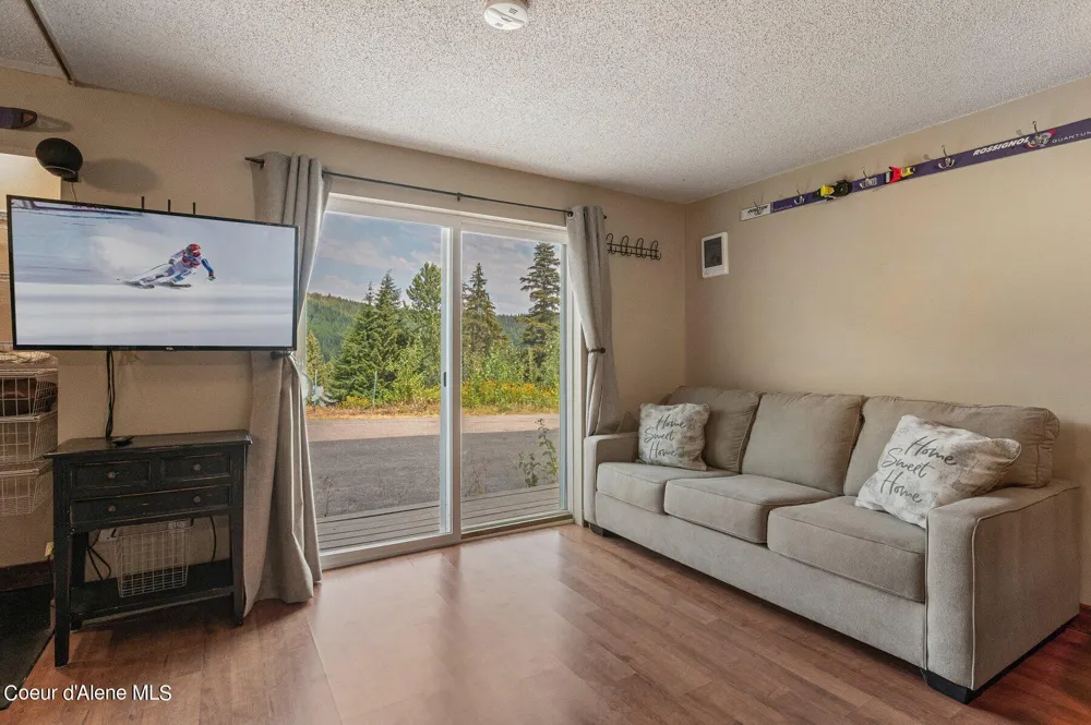495 Northwest Passage ##103 Sandpoint, ID 83864