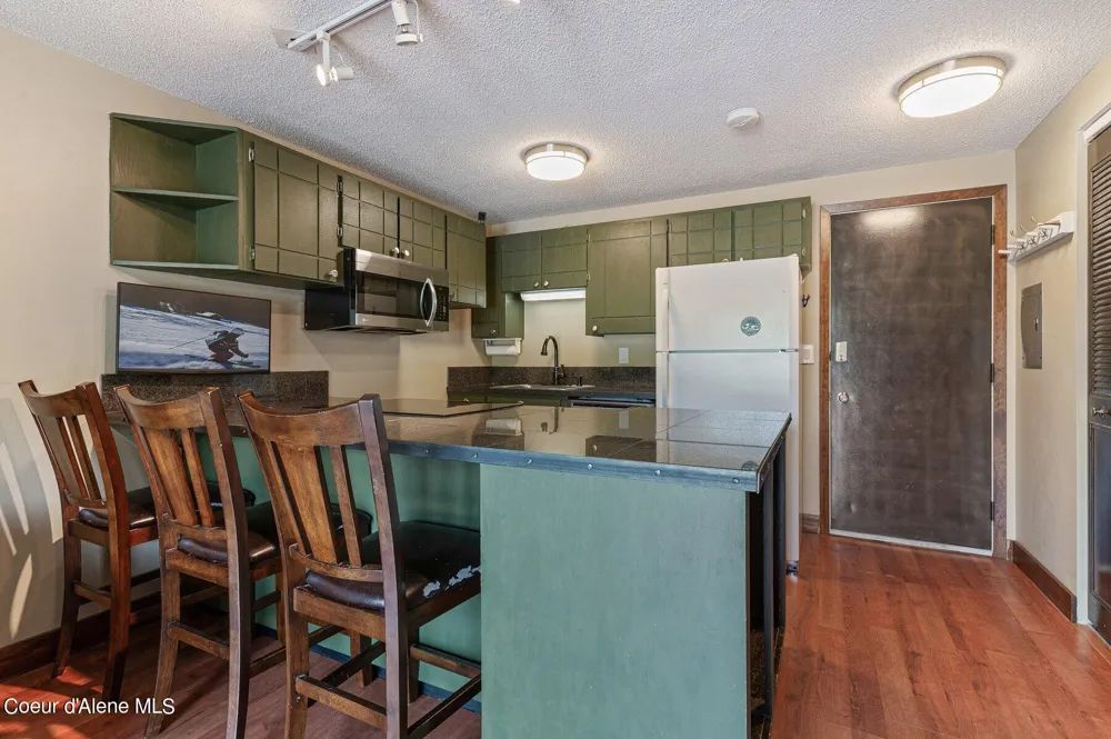 495 Northwest Passage ##103 Sandpoint, ID 83864