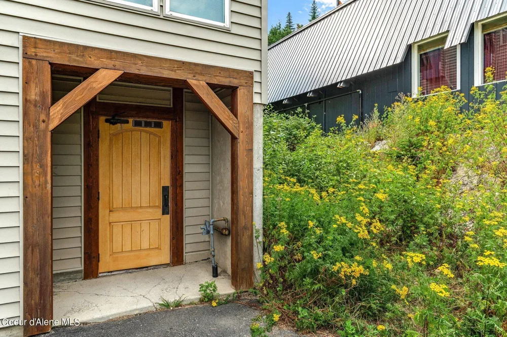 495 Northwest Passage ##103 Sandpoint, ID 83864