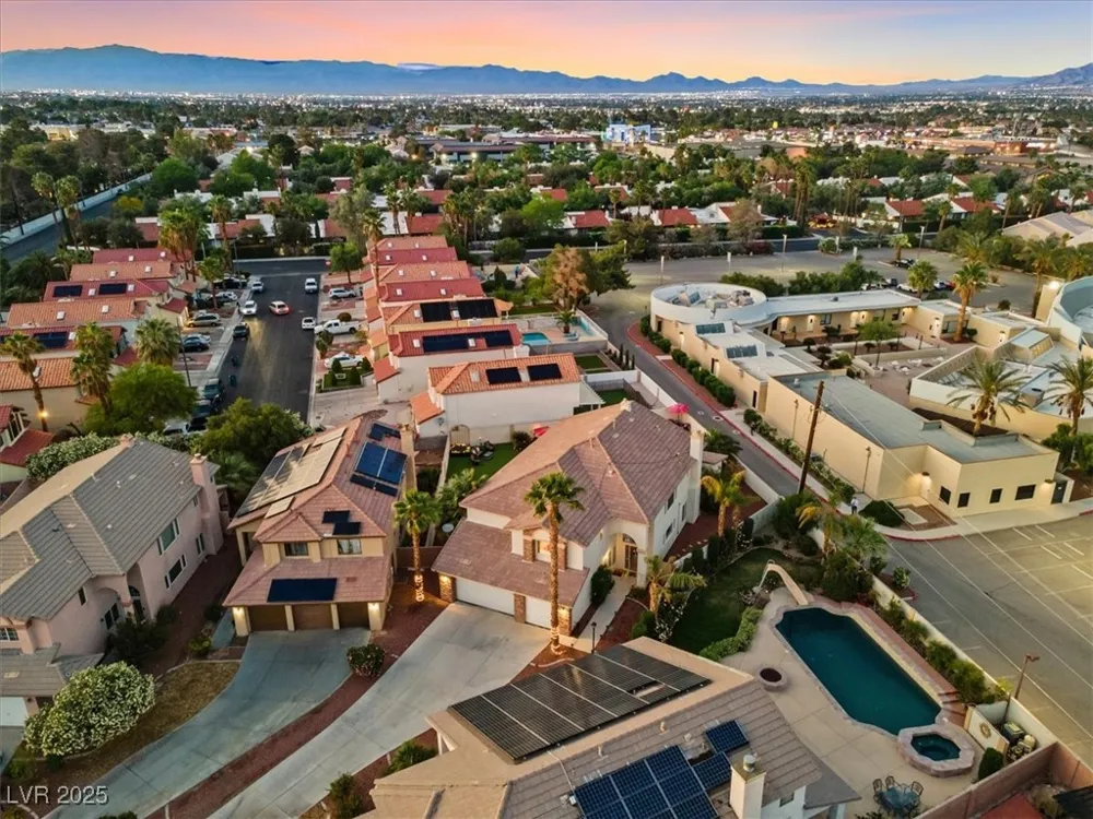 2639 Regency Cove Court Las Vegas, NV 89121
