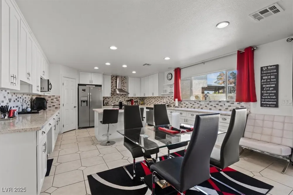 2639 Regency Cove Court Las Vegas, NV 89121