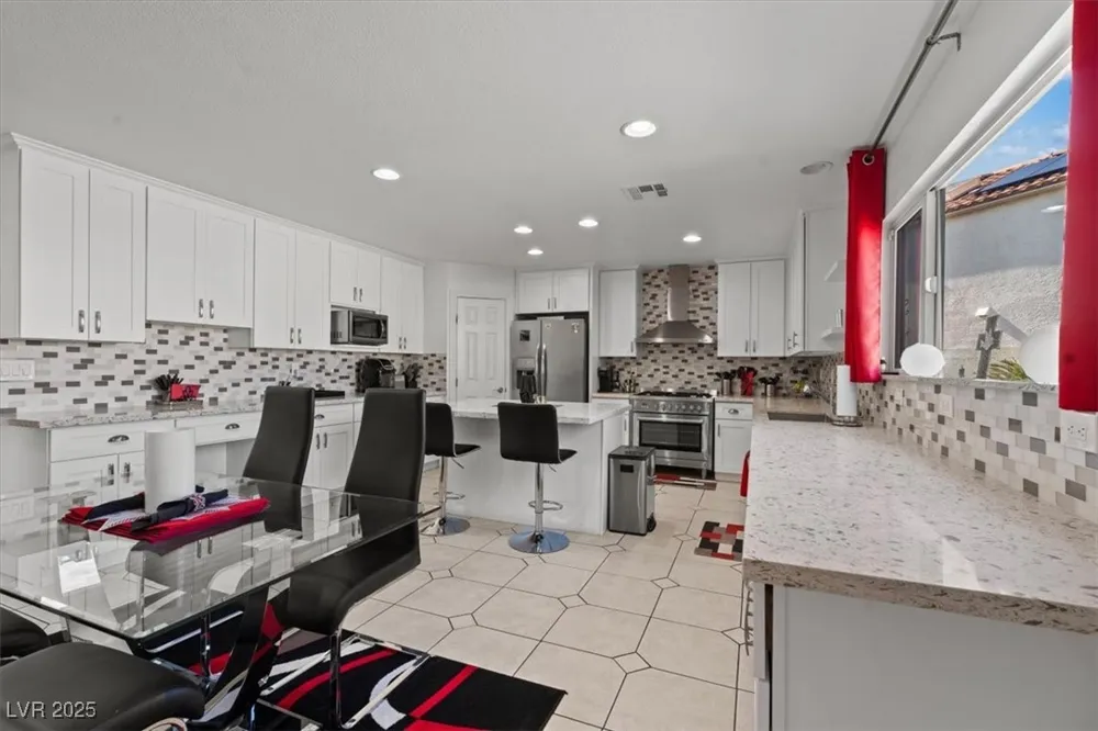 2639 Regency Cove Court Las Vegas, NV 89121