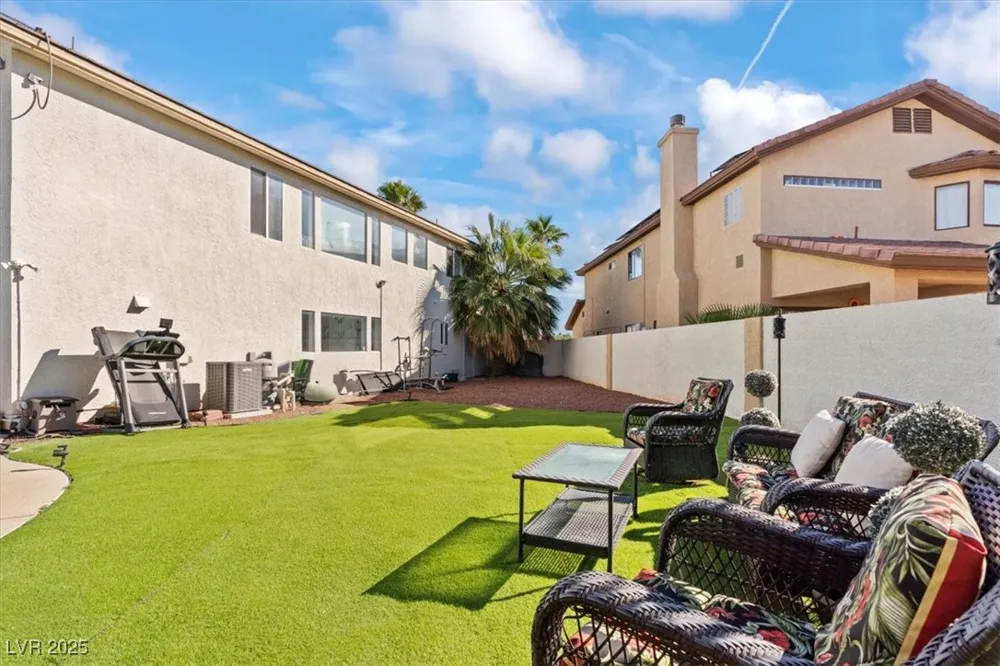 2639 Regency Cove Court Las Vegas, NV 89121