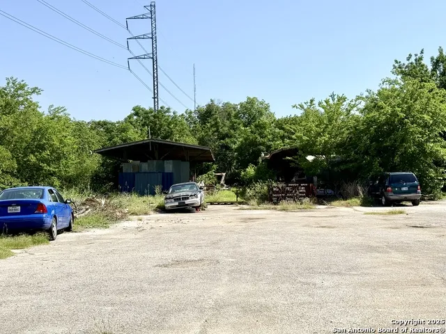 1010 W Ashby Pl San Antonio, TX 78212