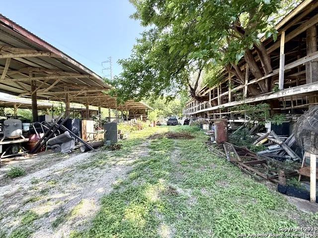 1010 W Ashby Pl San Antonio, TX 78212