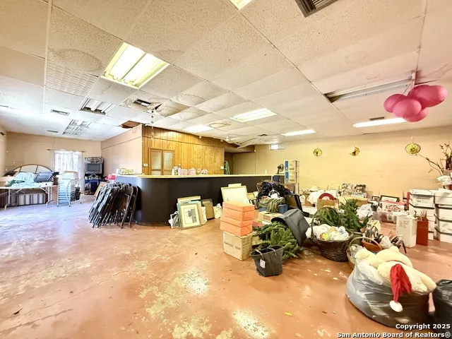 1010 W Ashby Pl San Antonio, TX 78212