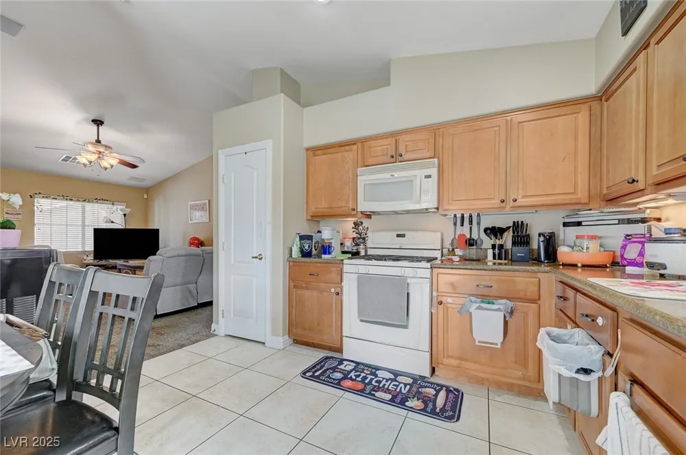 9431 Borough Park Street Las Vegas, NV 89178