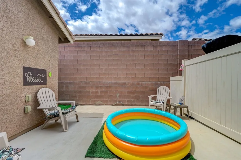 9431 Borough Park Street Las Vegas, NV 89178