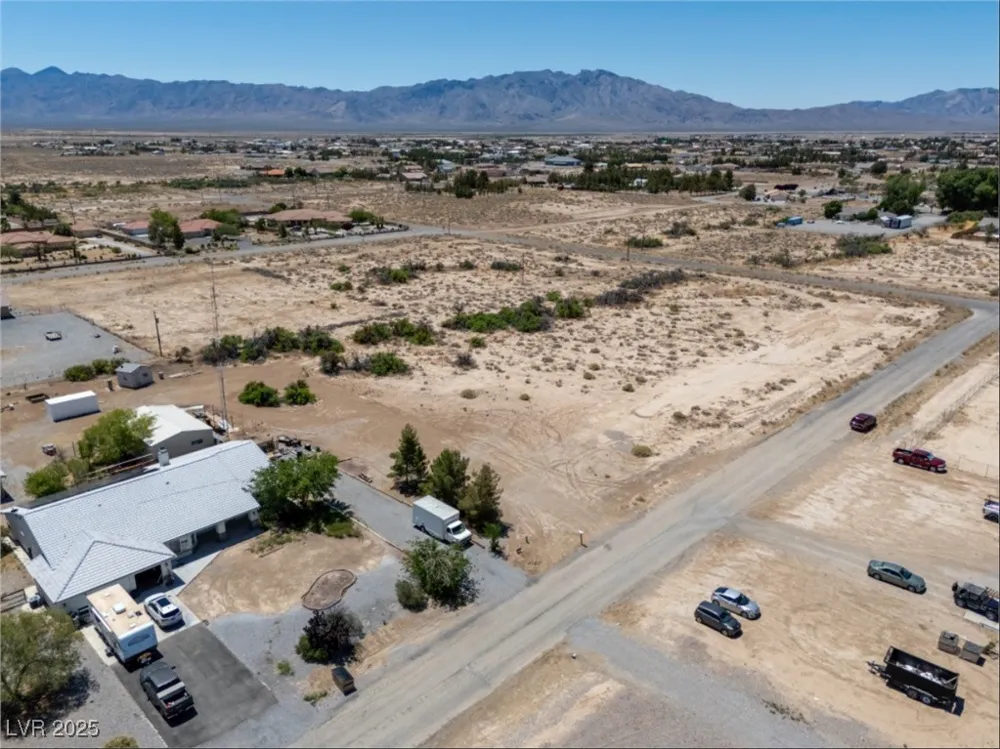 611 W China Street Pahrump, NV 89048