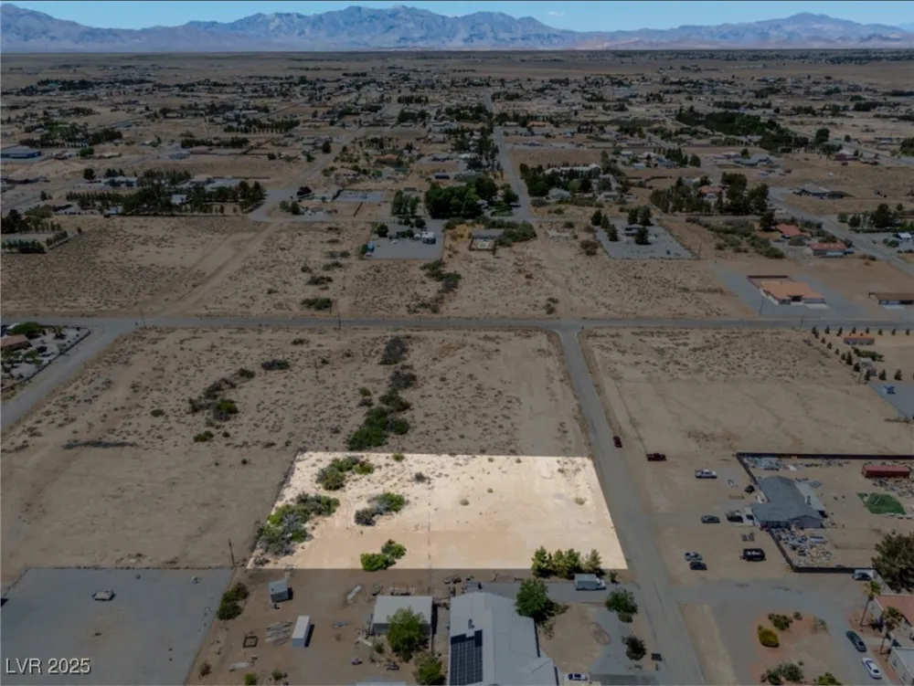 611 W China Street Pahrump, NV 89048