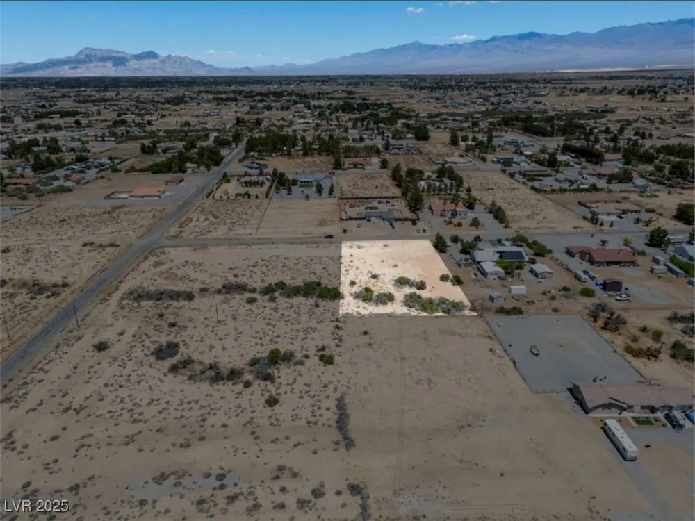 611 W China Street Pahrump, NV 89048