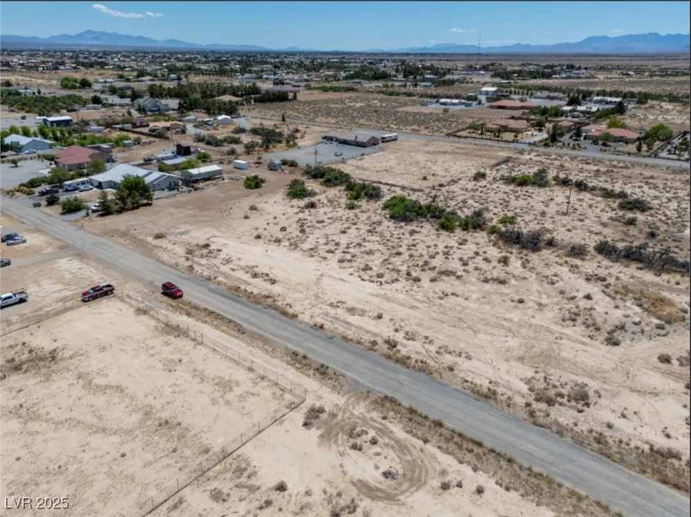 611 W China Street Pahrump, NV 89048
