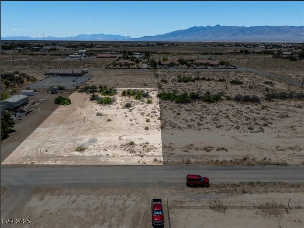 611 W China Street Pahrump, NV 89048