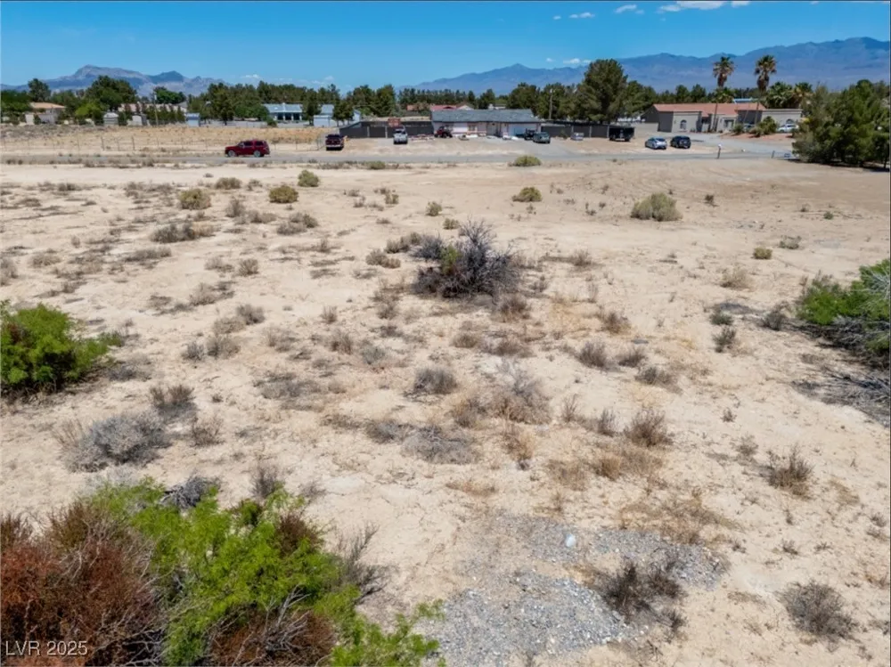 611 W China Street Pahrump, NV 89048