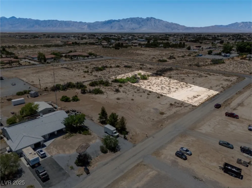 641 W China Street Pahrump, NV 89048