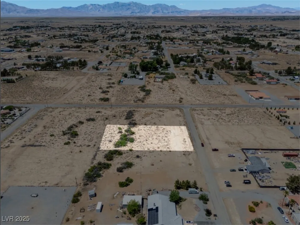 641 W China Street Pahrump, NV 89048