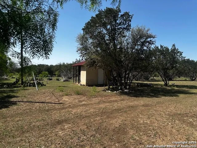 698 Kahn Rio Frio, TX 78879
