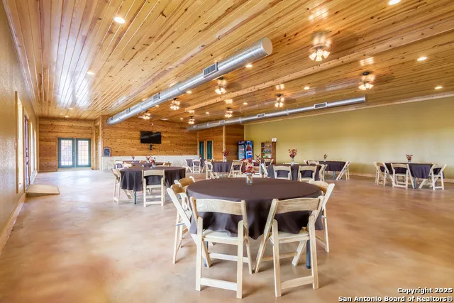20250 Interstate 35 S Lytle, TX 78052