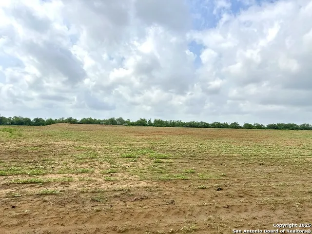 20250 Interstate 35 S Lytle, TX 78052