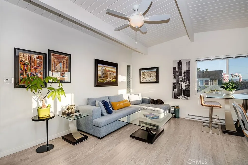 231 Longfellow Avenue Hermosa Beach, CA 90254
