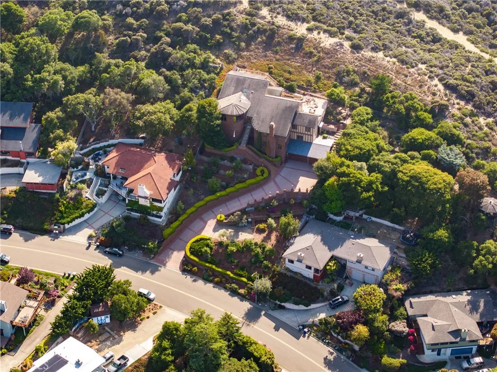 2743 Rodman Drive Los Osos, CA 93402