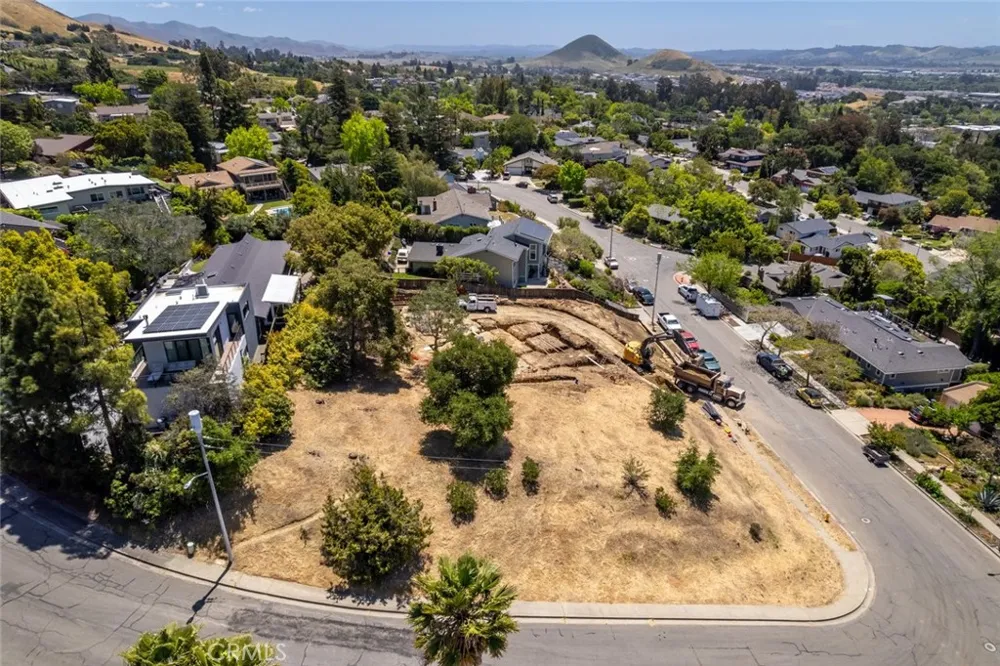 1636 Encino Ct San Luis Obispo, CA 93401