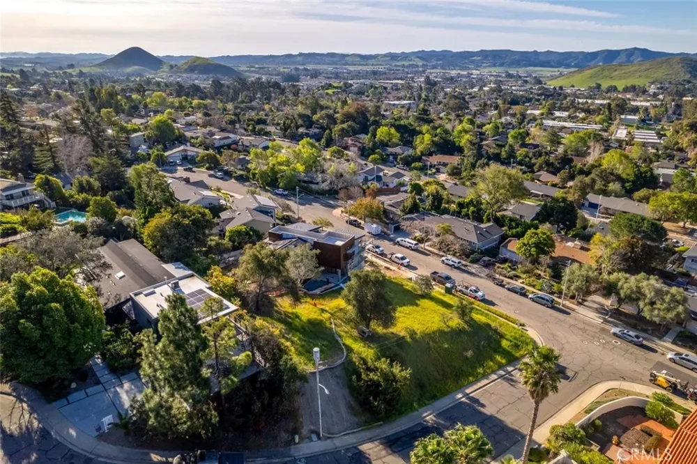 1636 Encino Ct San Luis Obispo, CA 93401