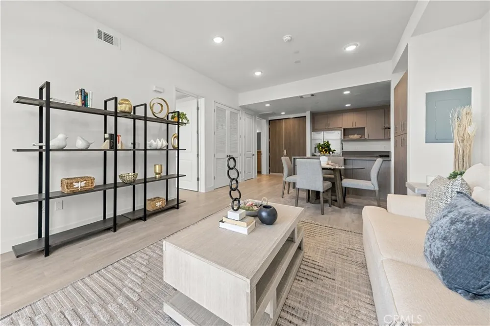 168 S Monterey Street #411 Alhambra, CA 91801