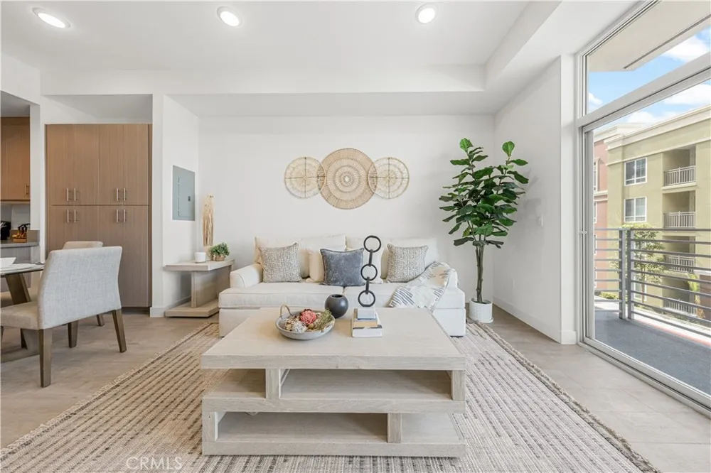 168 S Monterey Street #313 Alhambra, CA 91801