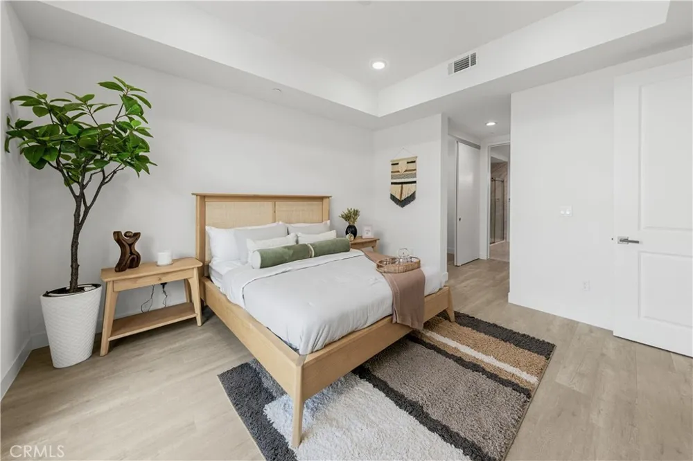 168 S Monterey Street #313 Alhambra, CA 91801