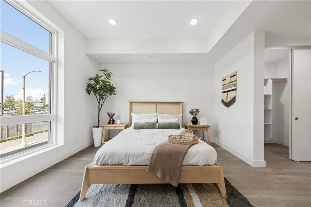 168 S Monterey Street #313 Alhambra, CA 91801