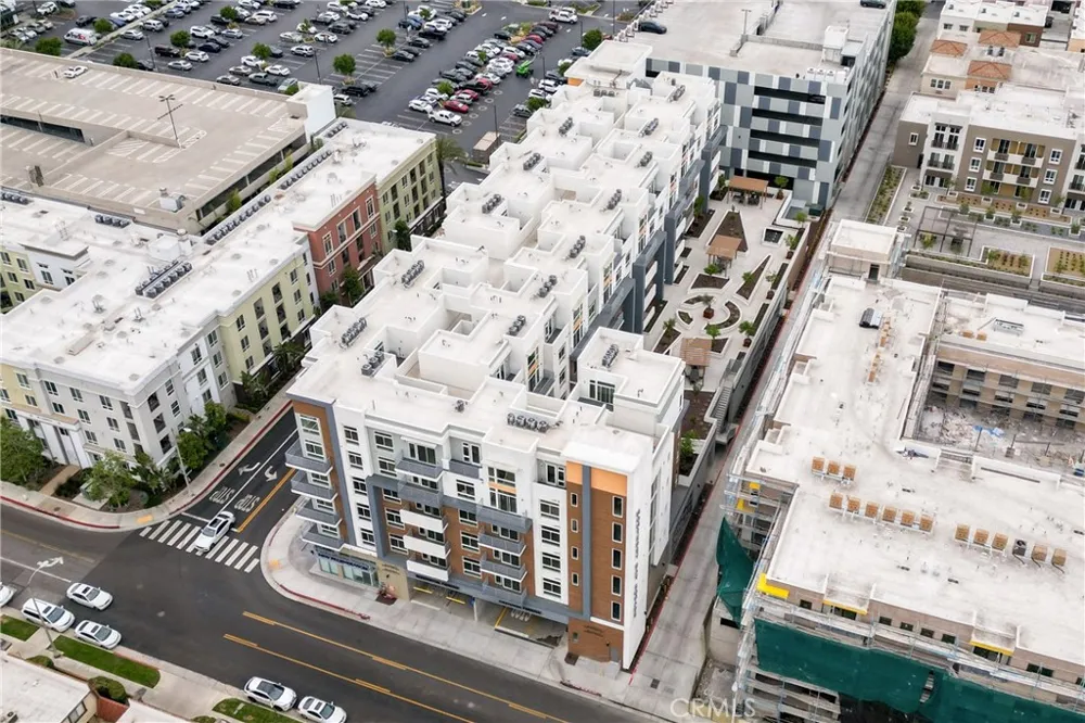 168 S Monterey Street #313 Alhambra, CA 91801
