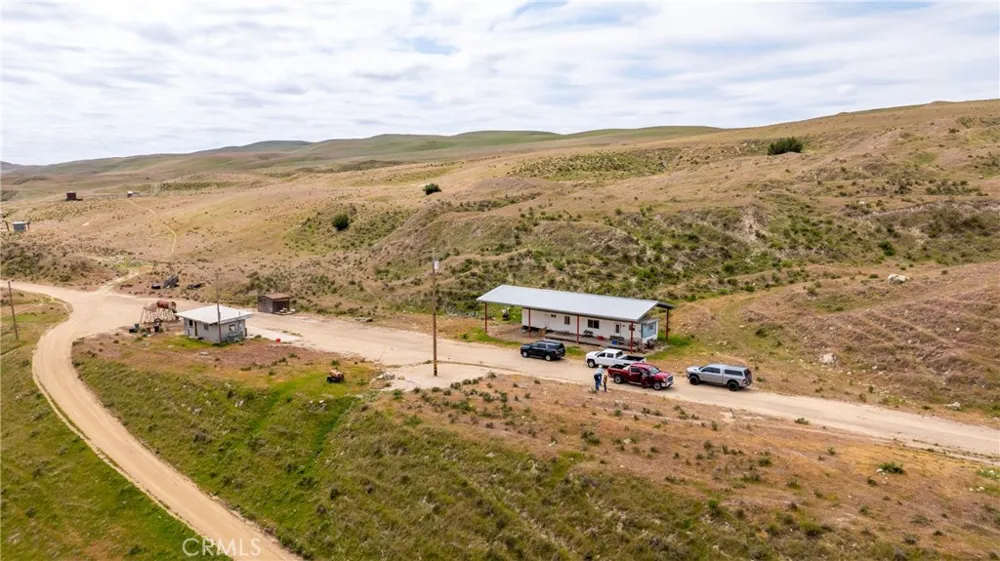 8050 Bitterwater Road Shandon, CA 93461