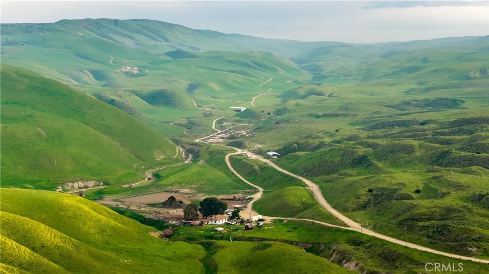 8050 Bitterwater Road Shandon, CA 93461