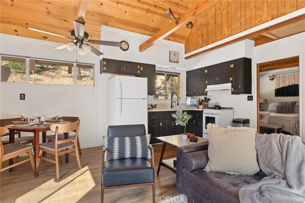 32903 Canyon Drive Green Valley Lake, CA 92341