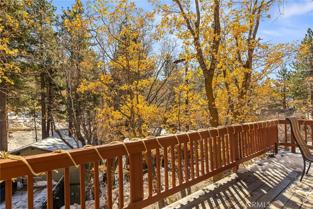 32903 Canyon Drive Green Valley Lake, CA 92341