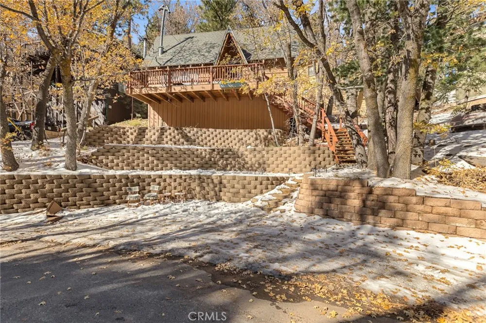 32903 Canyon Drive Green Valley Lake, CA 92341