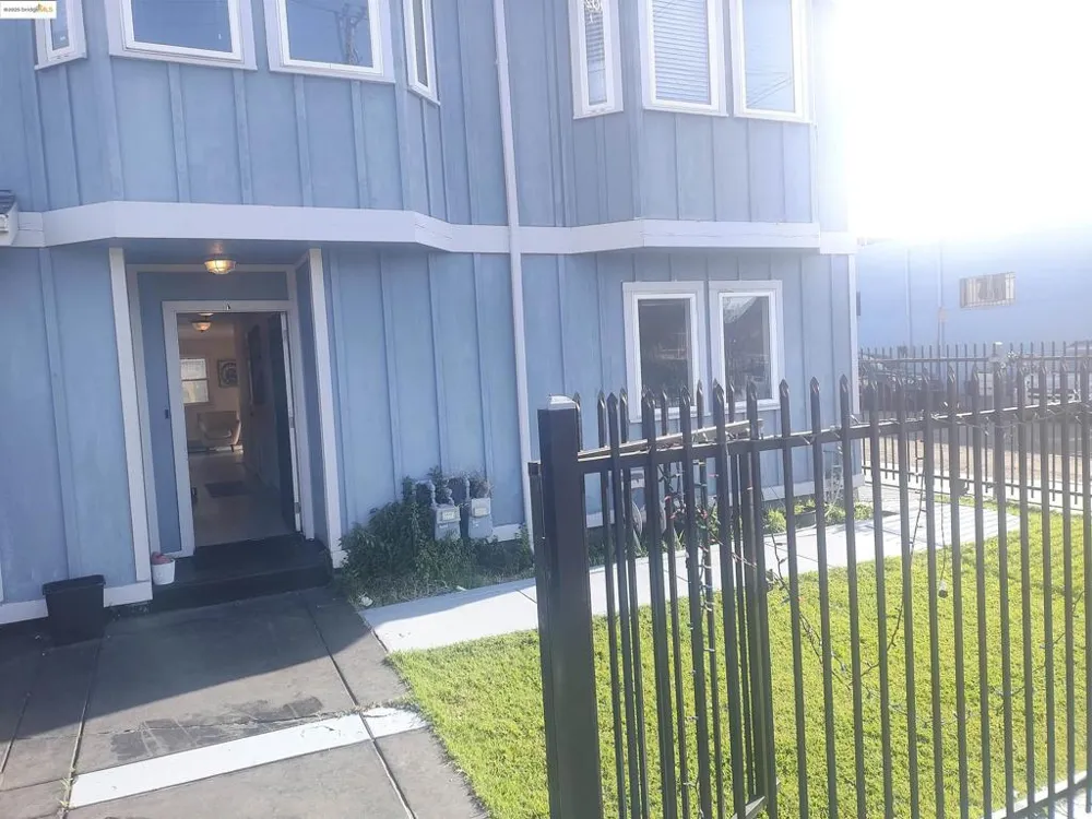 3532 San Leandro St Oakland, CA 94601