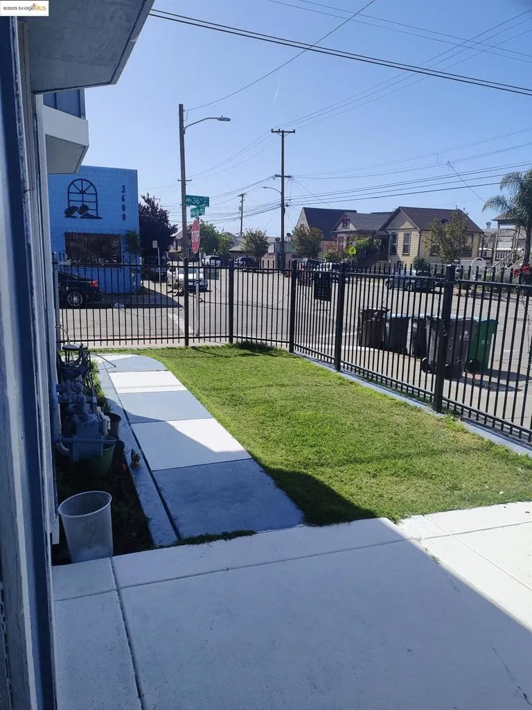 3532 San Leandro St Oakland, CA 94601