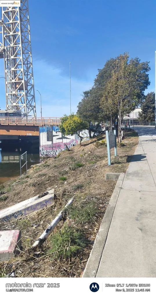 3532 San Leandro St Oakland, CA 94601