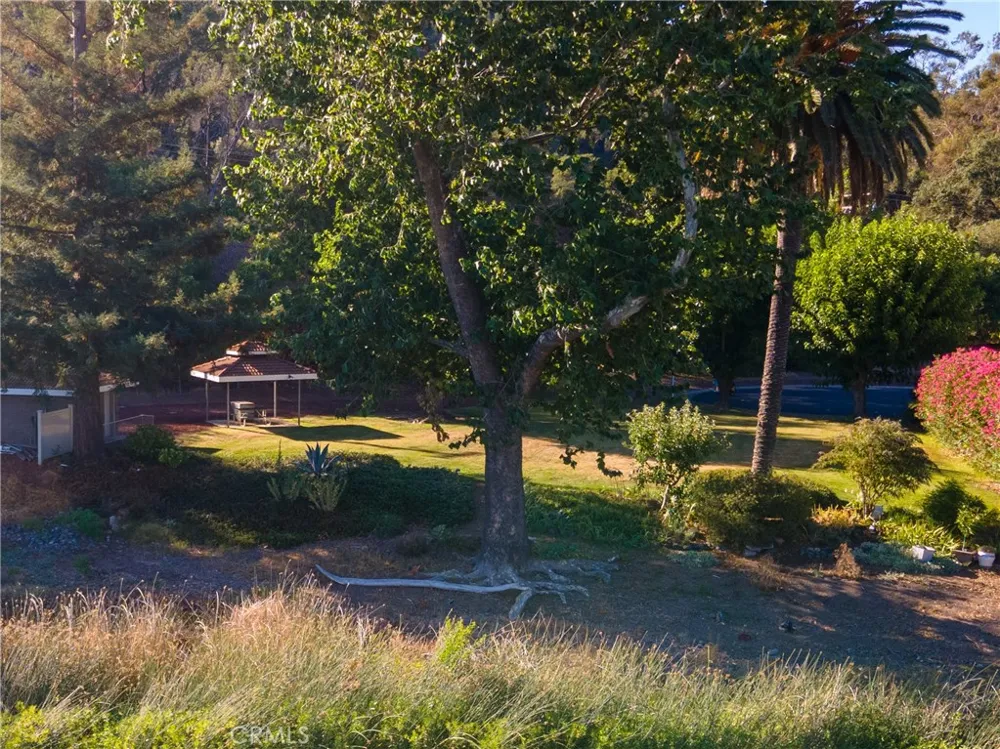 8456 Paradise Valley Boulevard Lucerne, CA 95458