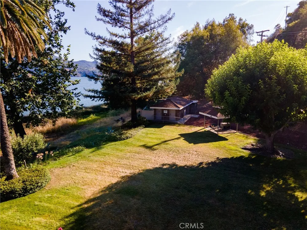 8456 Paradise Valley Boulevard Lucerne, CA 95458
