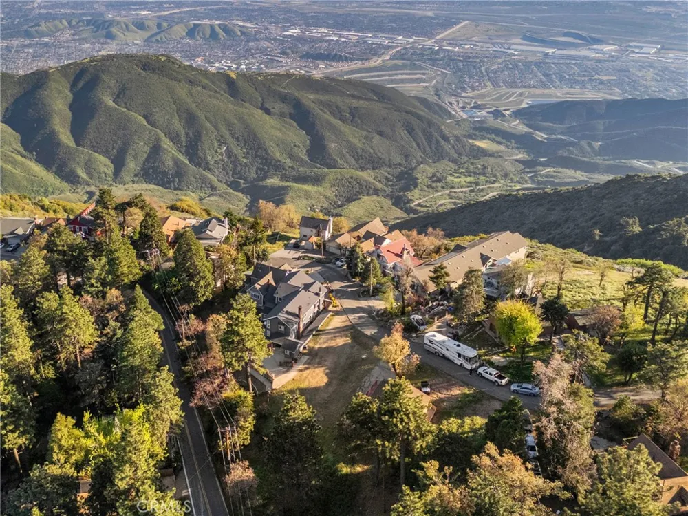 Summit Drive Crestline, CA 92325