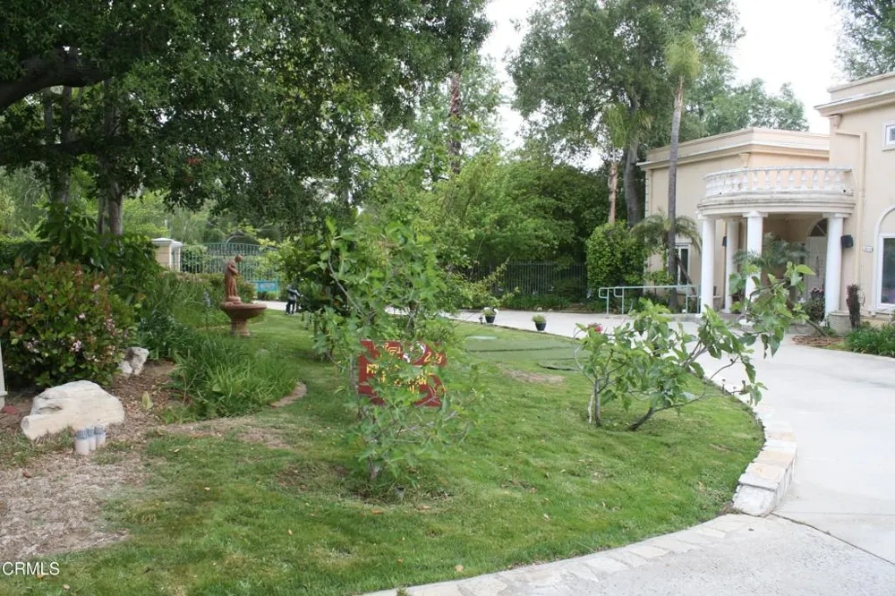 500 Georgian Road La Canada Flintridge, CA 91011