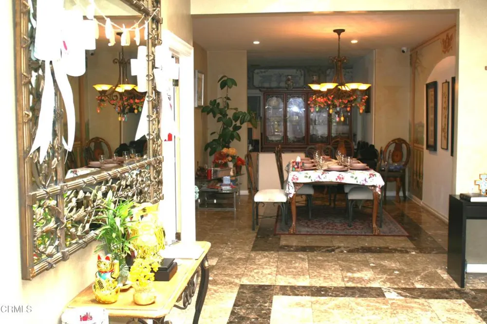 500 Georgian Road La Canada Flintridge, CA 91011