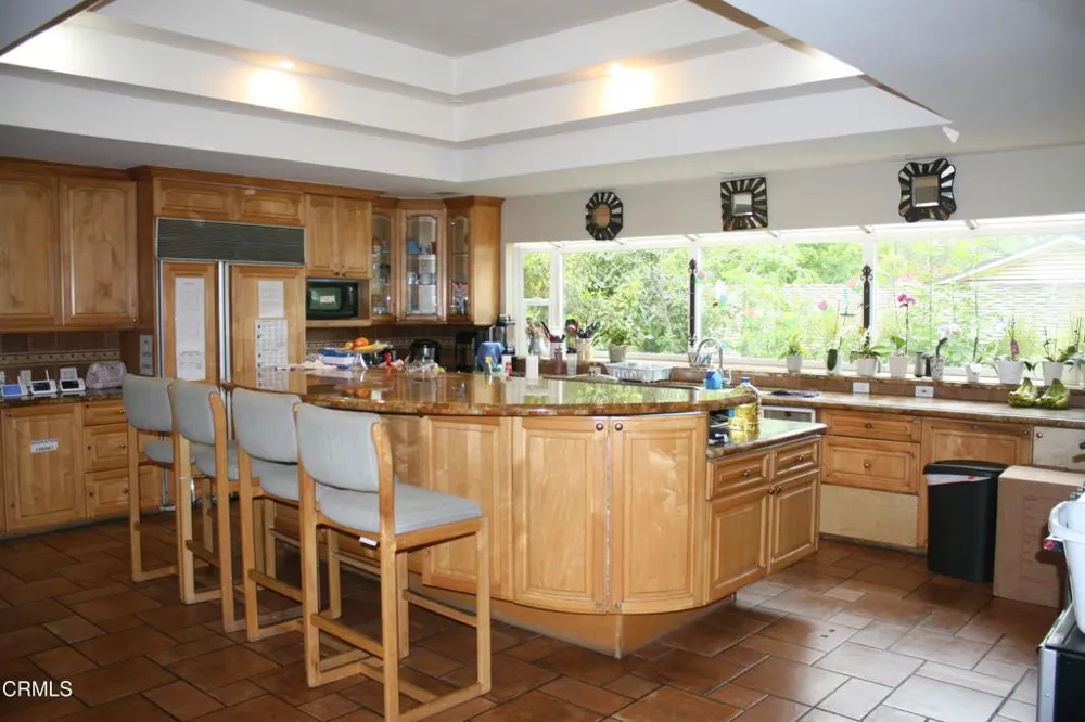500 Georgian Road La Canada Flintridge, CA 91011