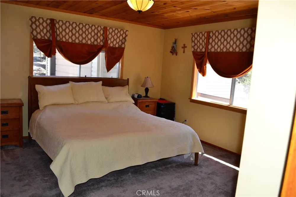 15433 Acacia Way Pine Mountain Club, CA 93225